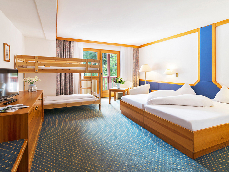 Alpenhotel Weitlanbrunn pokój rodzinny